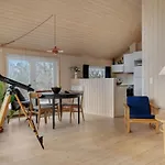 2 Bedroom Stunning In بيت للعطل Vejby