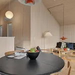 2 Bedroom Stunning In Vejby