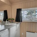 2 Bedroom Stunning In بيت للعطل