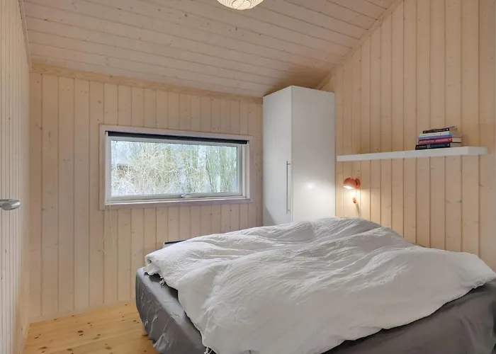 2 Bedroom Stunning In Vejby